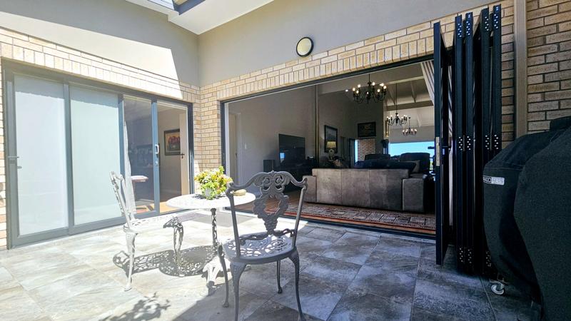 3 Bedroom Property for Sale in Dana Bay Western Cape